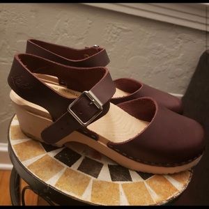 Lotta from Stockholm Aubergine Low Wood Clogs